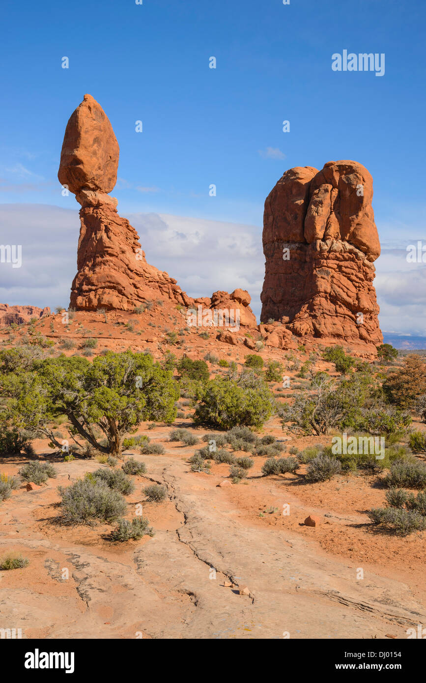 Balanced Rock, Arches National Park, Utah, USA Banque D'Images