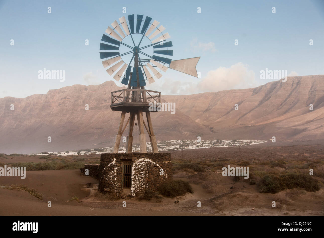 Structure du vent à la plage de Famara Banque D'Images