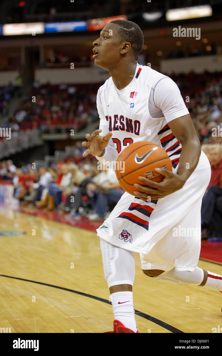 16 novembre 2013, Fresno, CA - Fresno State guard Marvelle Harris dans le jeu entre le Northridge Matadors et le fresno State Bulldogs à Save Mart Center à Fresno, CA. Fresno State a gagné le match 80 à 64. Banque D'Images