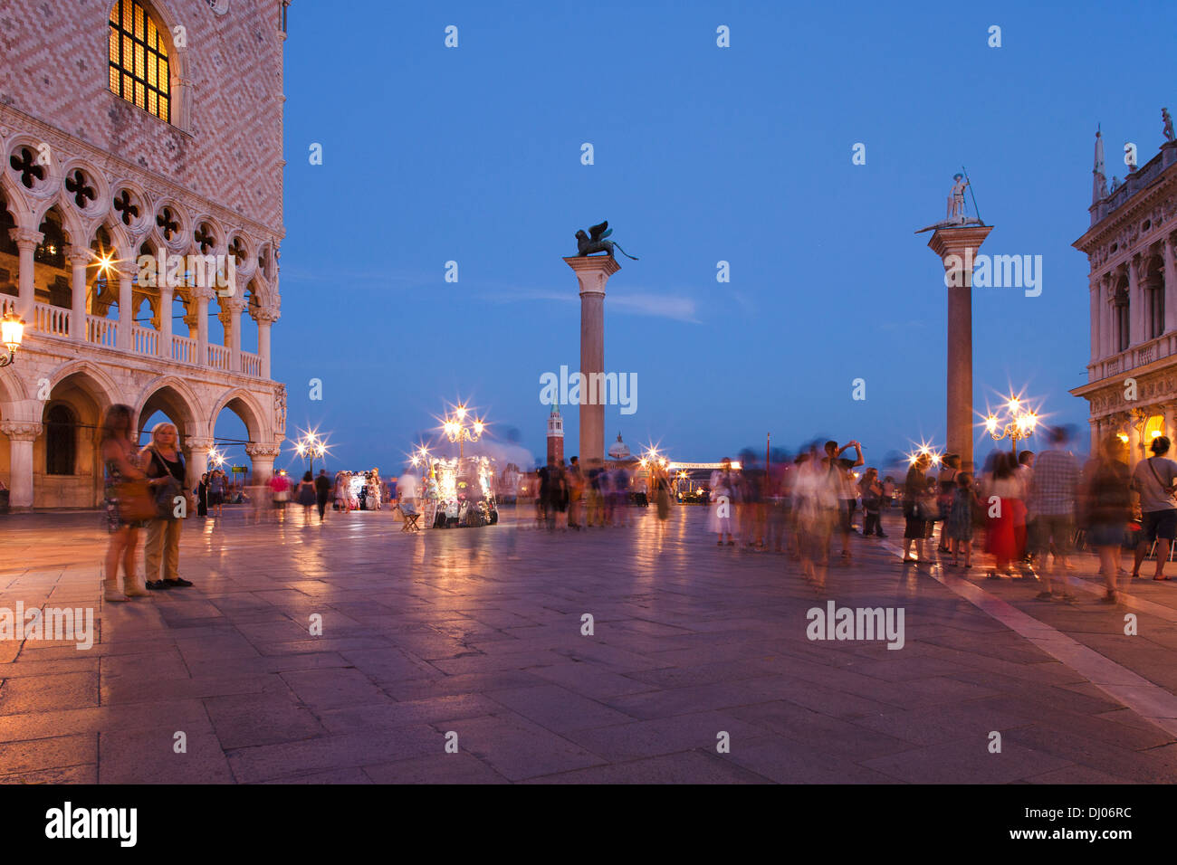 Du Palais des Doges et Lion de Venise à Piazza San Marco, Italie Banque D'Images