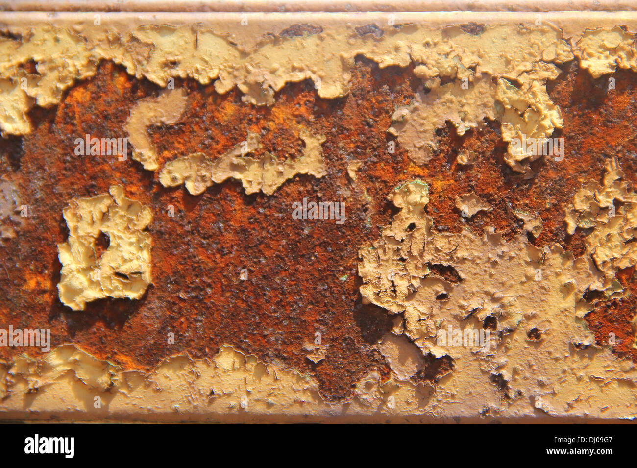 La texture d'un peeling off old rusty la peinture de la surface Banque D'Images