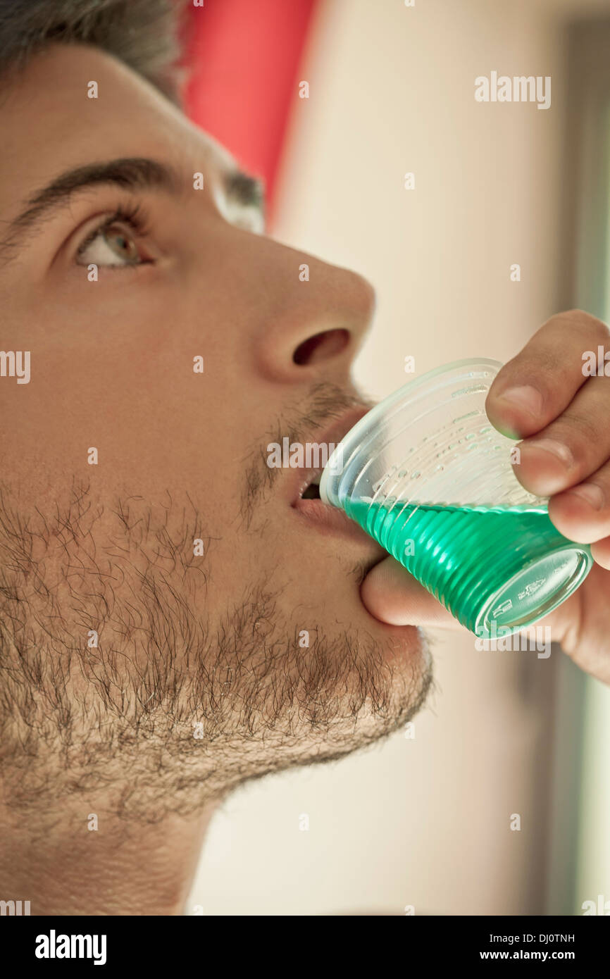 L'hygiène orale, de rince-bouche Banque D'Images