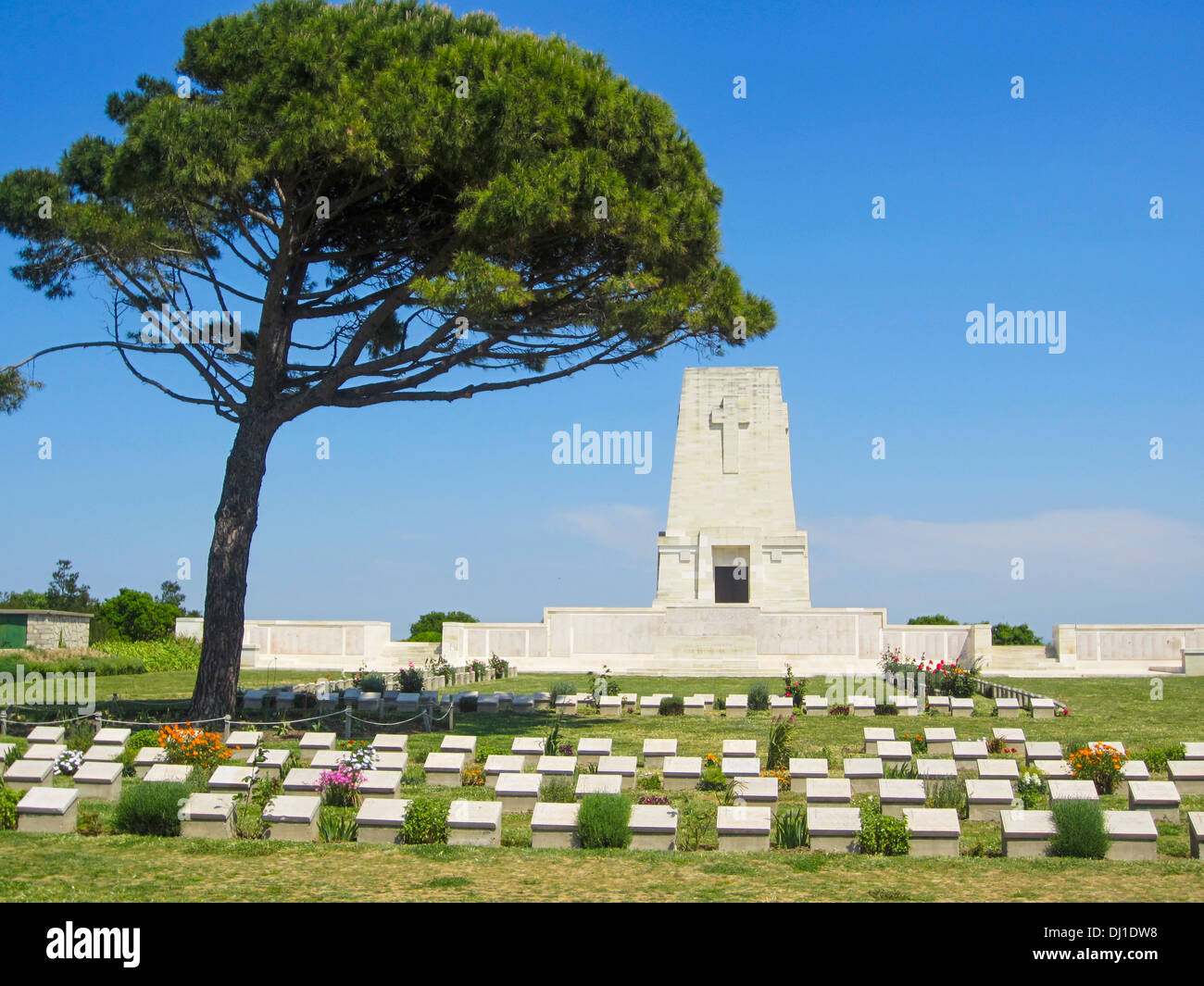Cimetière de Lone Pine à Gallipoli, contenant des tombes de soldats de l'ANZAC à partir de la désastreuse campagne des Dardanelles de la Première Guerre mondiale Banque D'Images