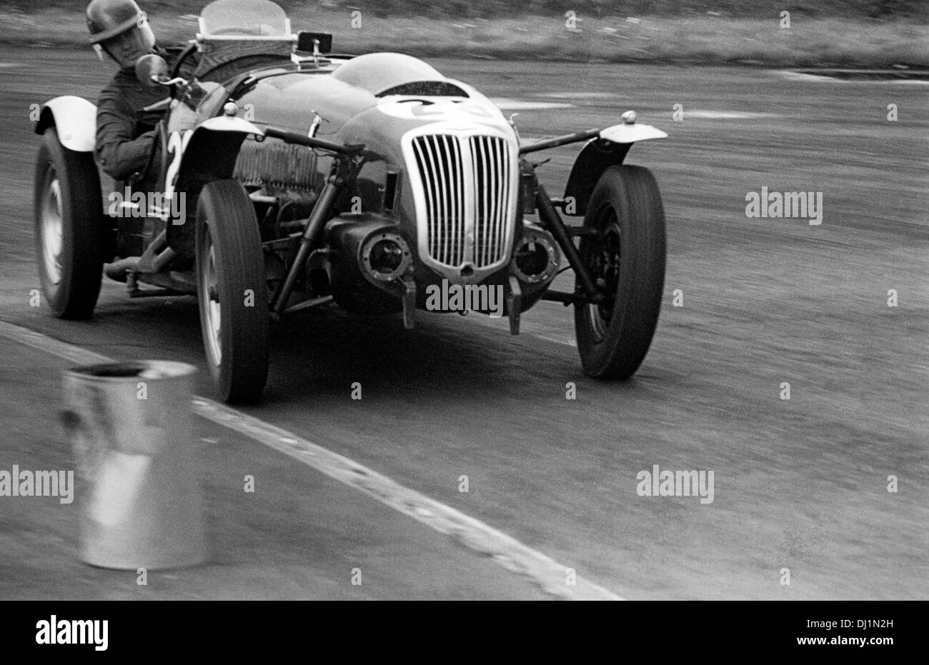 Frazer Nash le Mans réplique sur le Grand Prix de Grande-Bretagne, Silverstone, Angleterre, du 18 juillet 1953. Banque D'Images