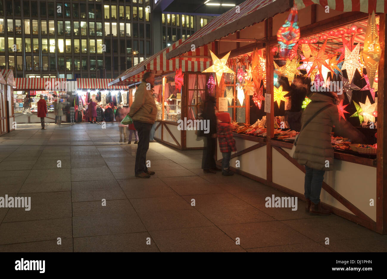 Marché de noël berlin Banque de photographies et d’images à haute résolution Page 2 Alamy