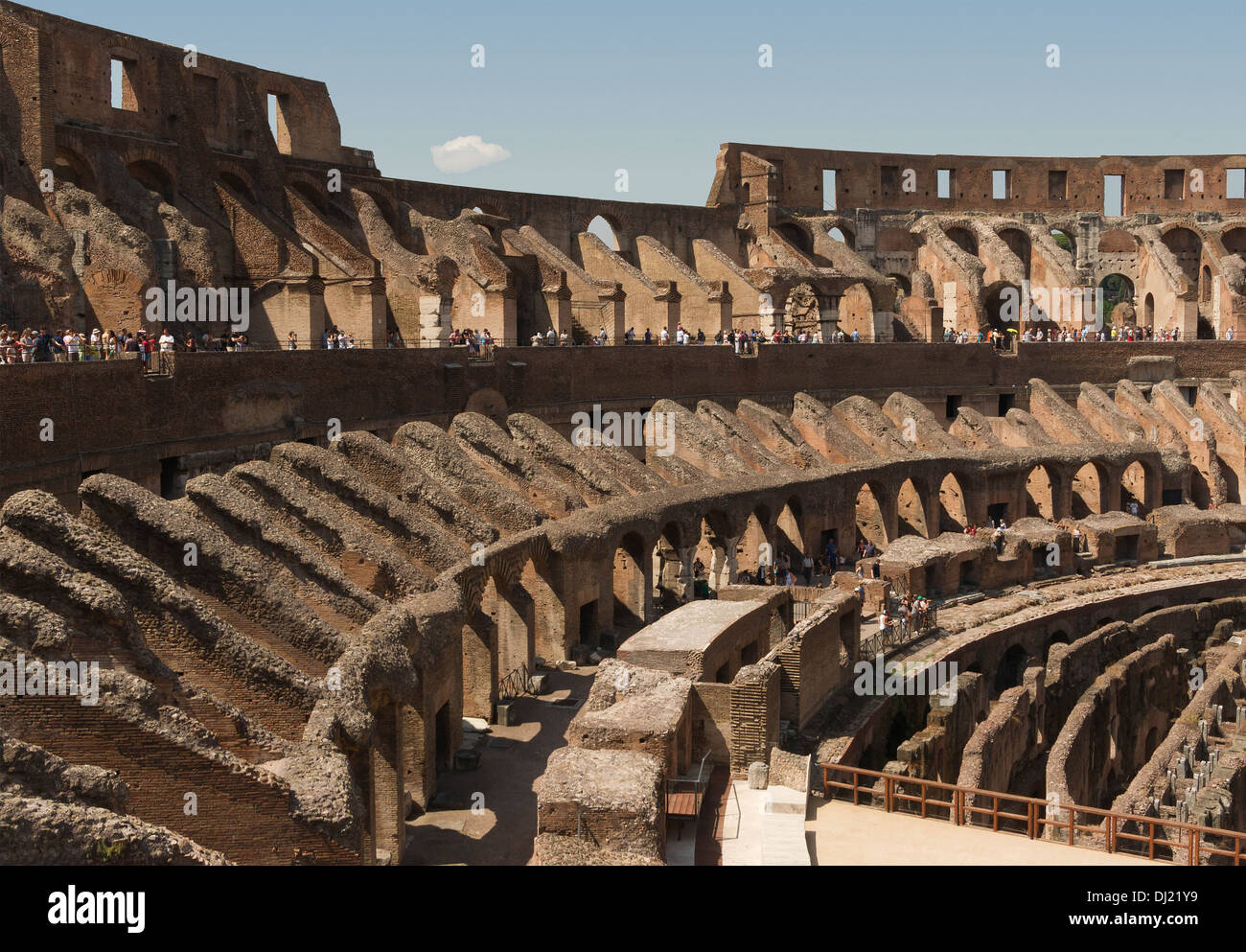 Le Colosseo, Rome, Italie. Banque D'Images