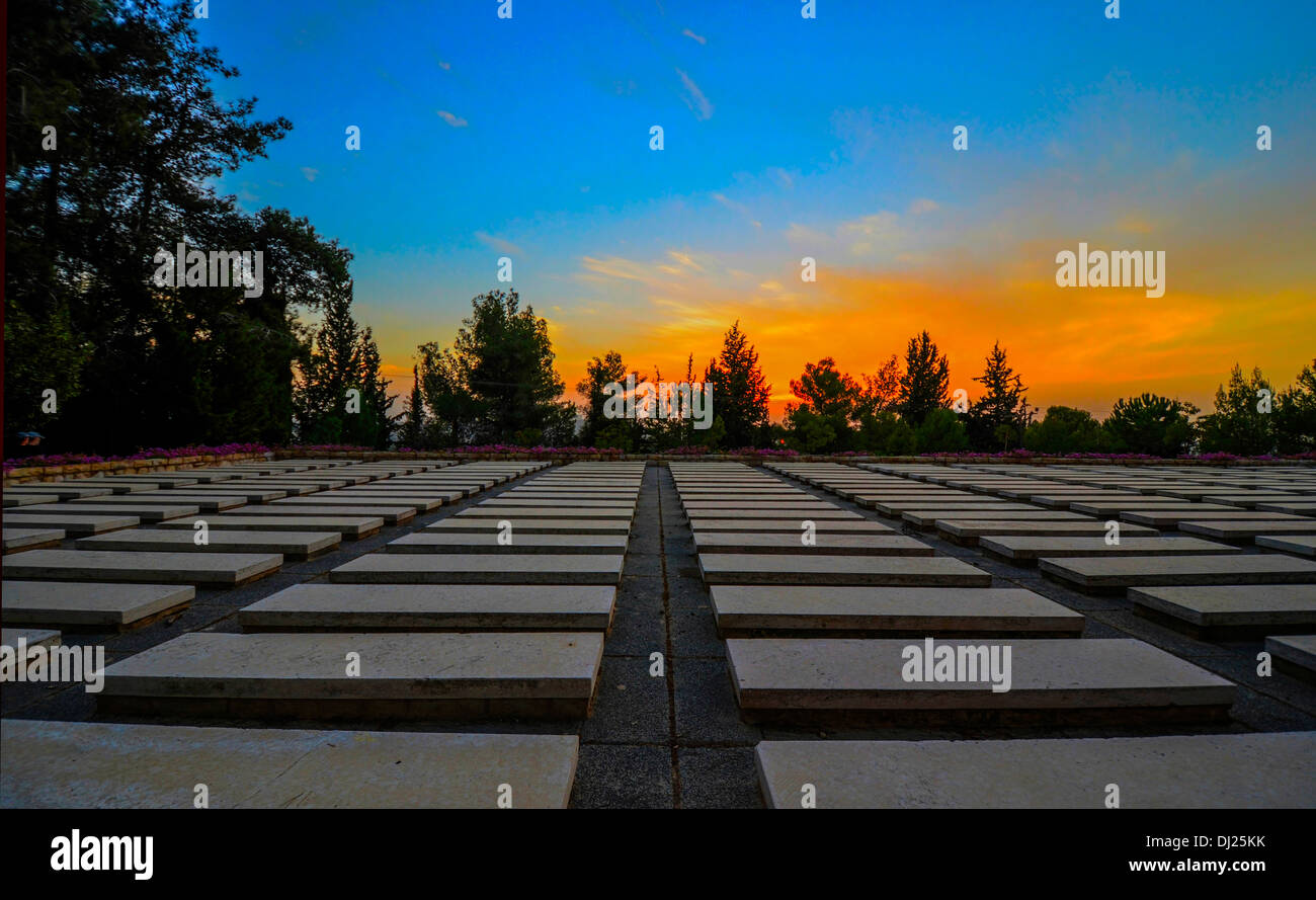 Israël, Jérusalem, le Mont Herzl, le cimetière national d'Israël du charnier Banque D'Images