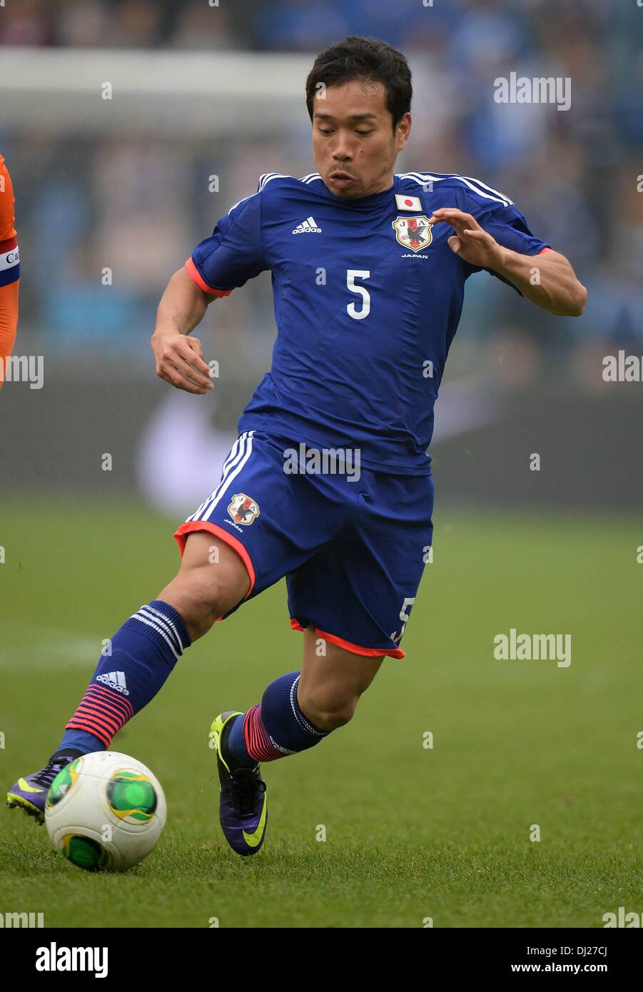 Genk, en Belgique. 16 Nov, 2013. Match amical International de Football Hollande face au Japon. Yuto Nagatomo Japon : Action Crédit Plus Sport/Alamy Live News Banque D'Images