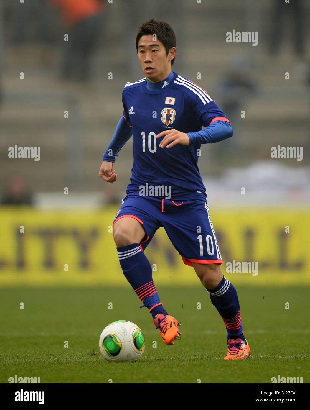 Genk, en Belgique. 16 Nov, 2013. Match amical International de Football Hollande face au Japon. Shinji Kagawa au Japon : Action Crédit Plus Sport/Alamy Live News Banque D'Images