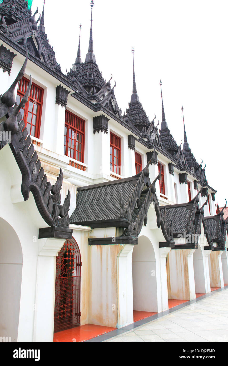 Loha Prasat en fer temple Wat Ratchanatdaram Worawihan, Bangkok, Thaïlande Banque D'Images