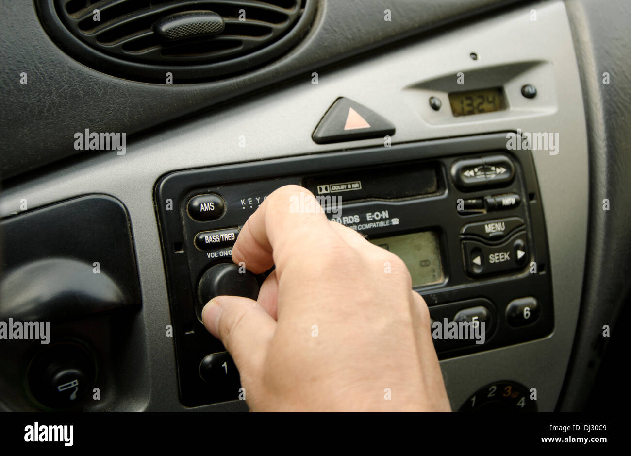 Autoradio Banque de photographies et d'images à haute résolution - Alamy