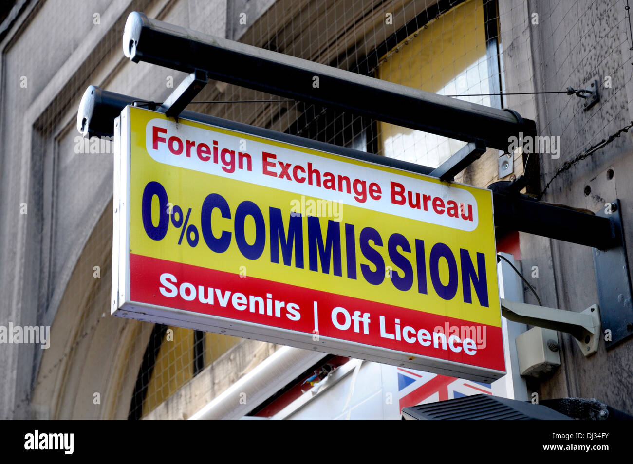 Londres, Angleterre, Royaume-Uni. Bureau de change boutique de souvenirs / Inscription Banque D'Images