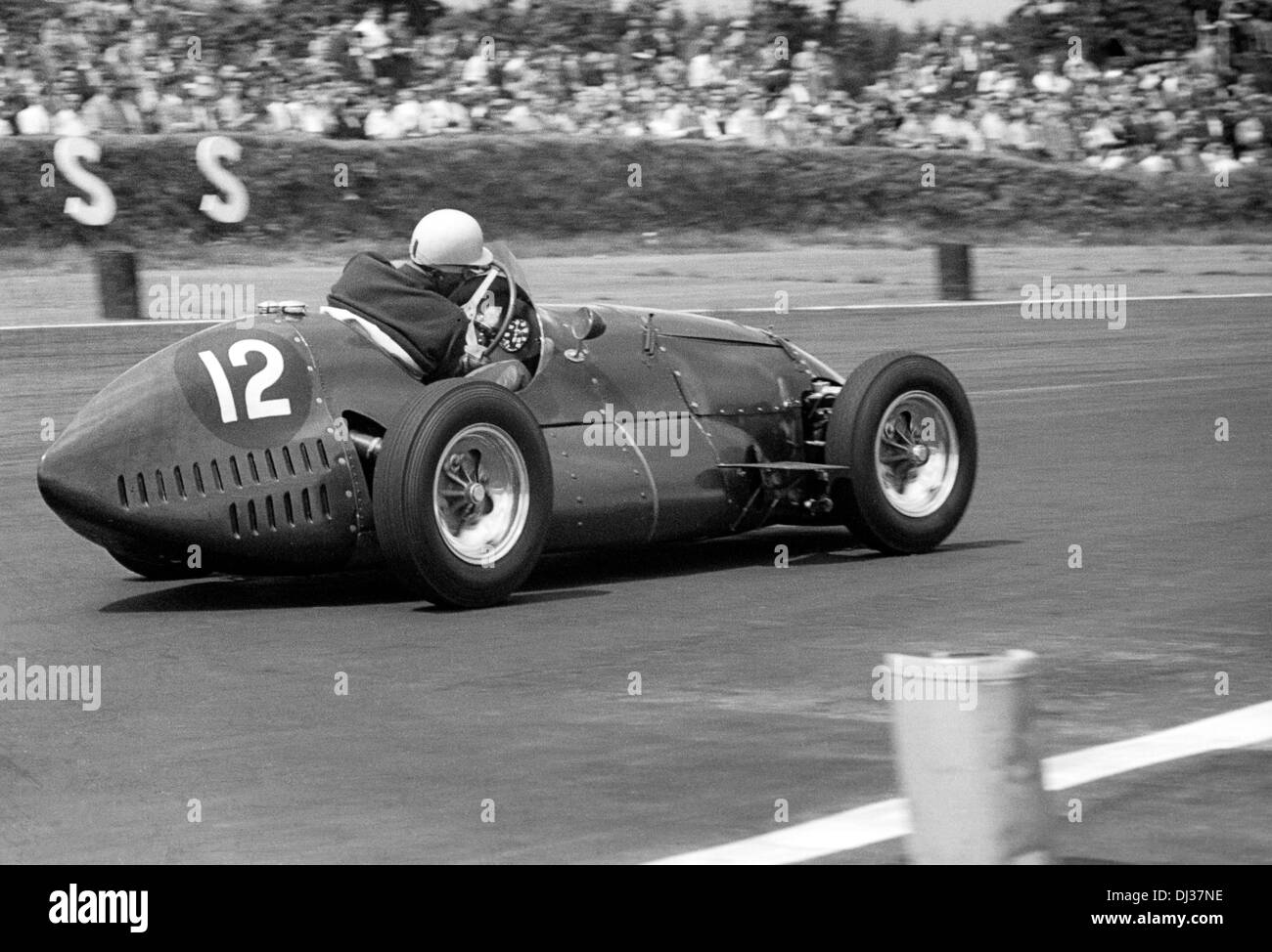 Roy Salvadori Connaught dans un un à le Grand Prix de Grande-Bretagne, Silverstone, Angleterre, du 18 juillet 1953. Banque D'Images