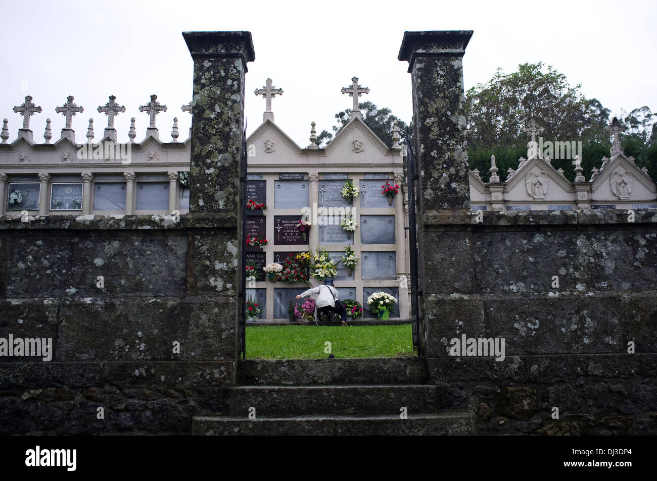 Cimetière en Galice, Espagne. espagnol tombe de niche Banque D'Images