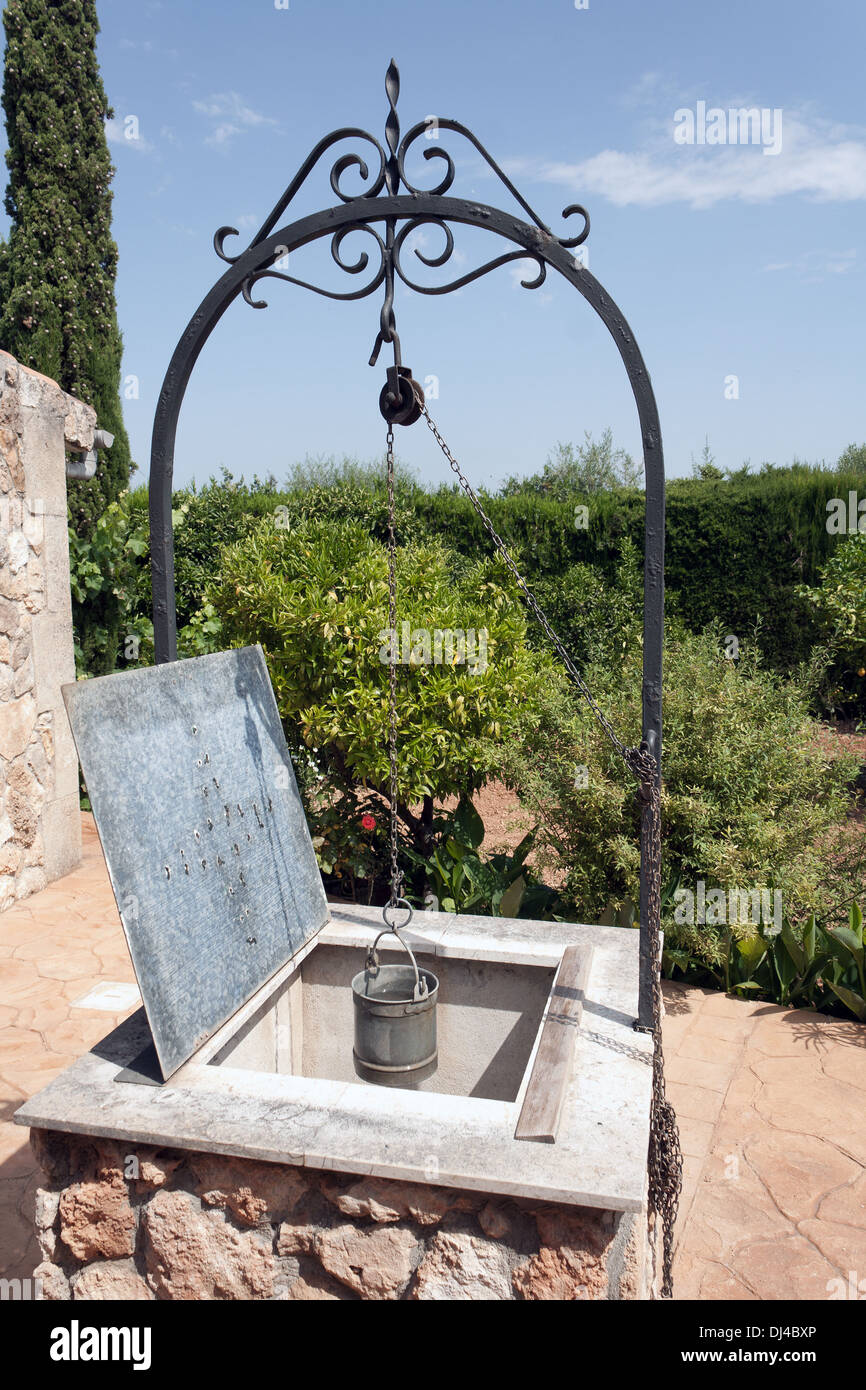 Fontaine de l'eau dans une ferme Banque D'Images