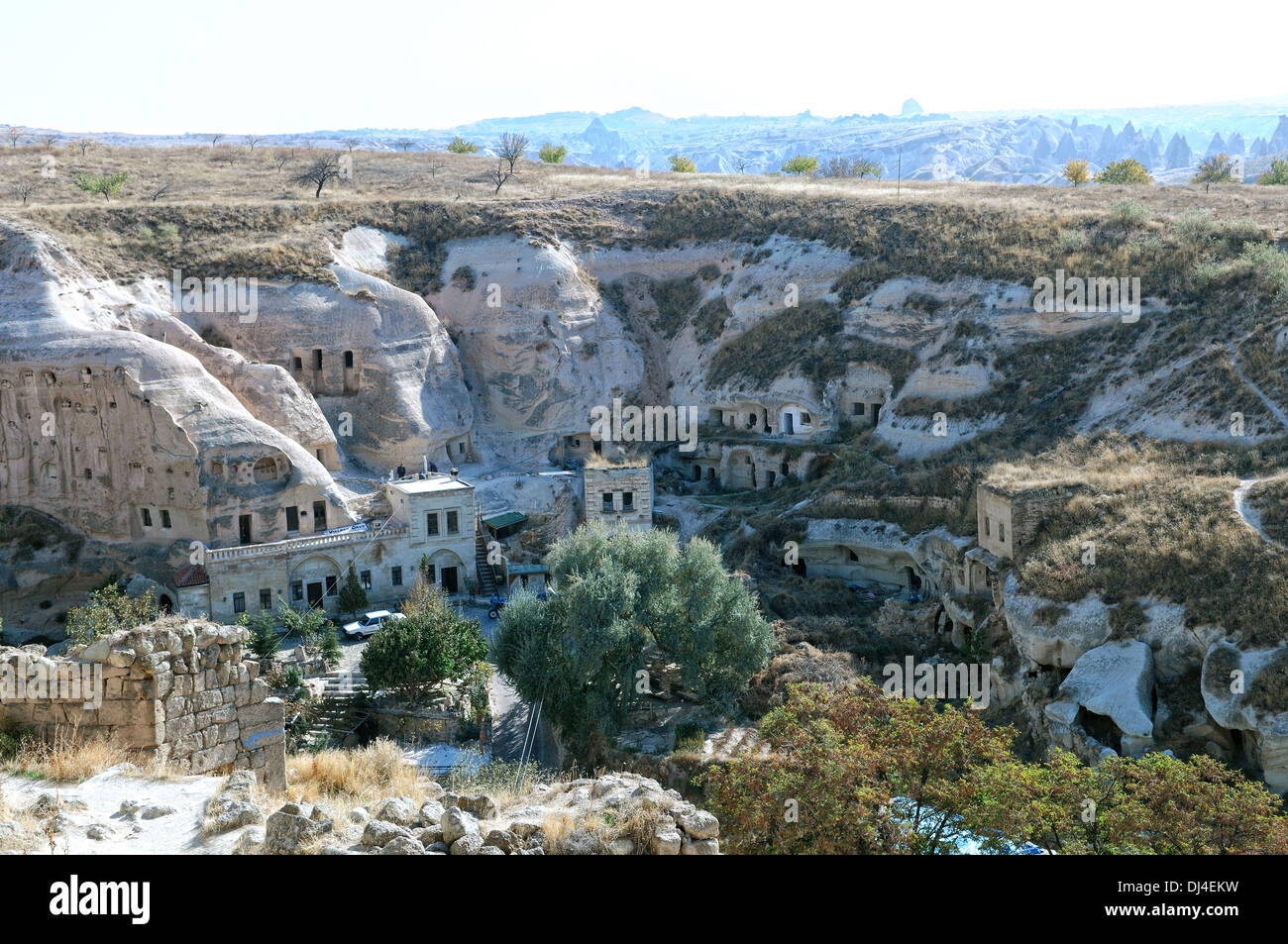 Cliff dwellings Cavusin Turquie Banque D'Images