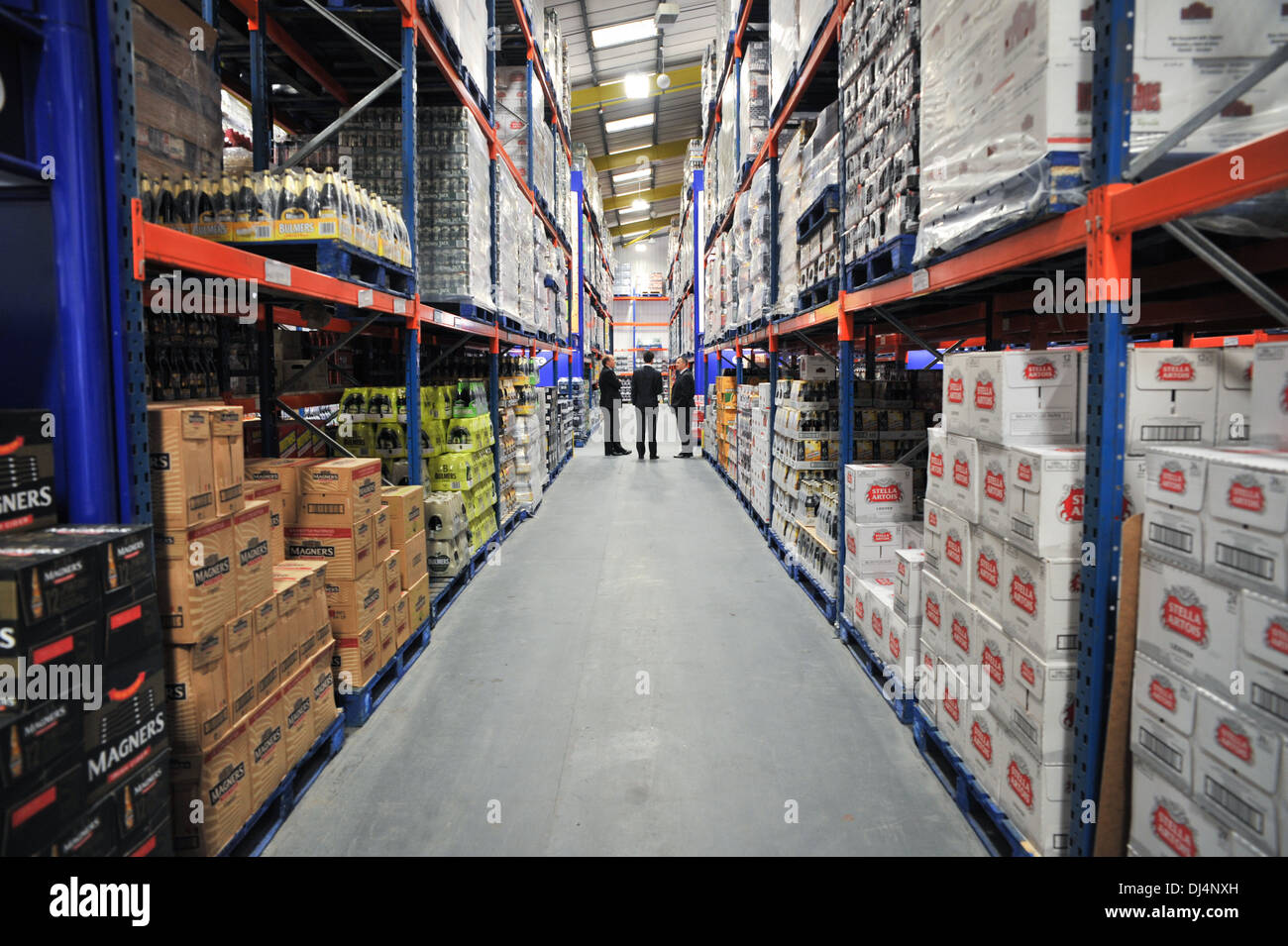 Une allée cash & carry Banque D'Images