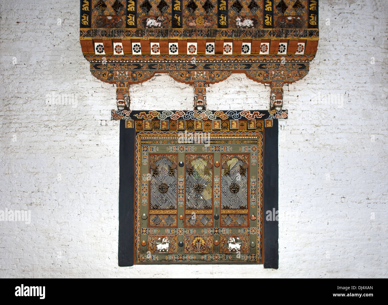 Fenêtre ouvragée, Blue Sea Dzong, le Bhoutan Banque D'Images