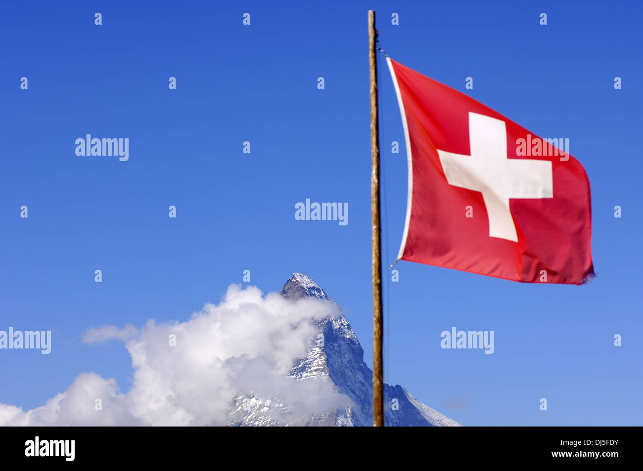 Drapeau suisse Matterhorn Banque D'Images