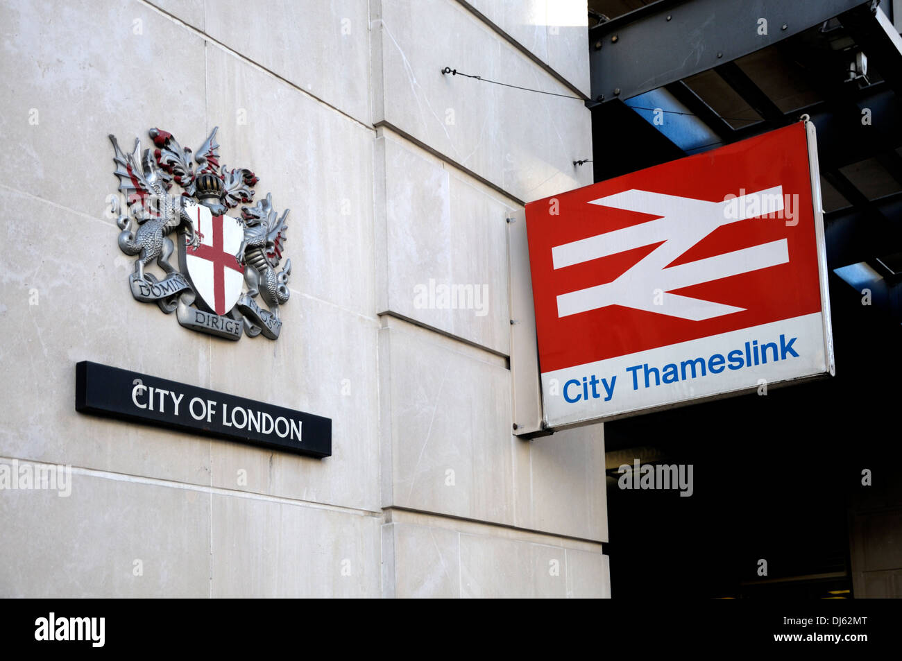 Londres, Angleterre, Royaume-Uni. Ludgate Circus City station Thameslink Banque D'Images