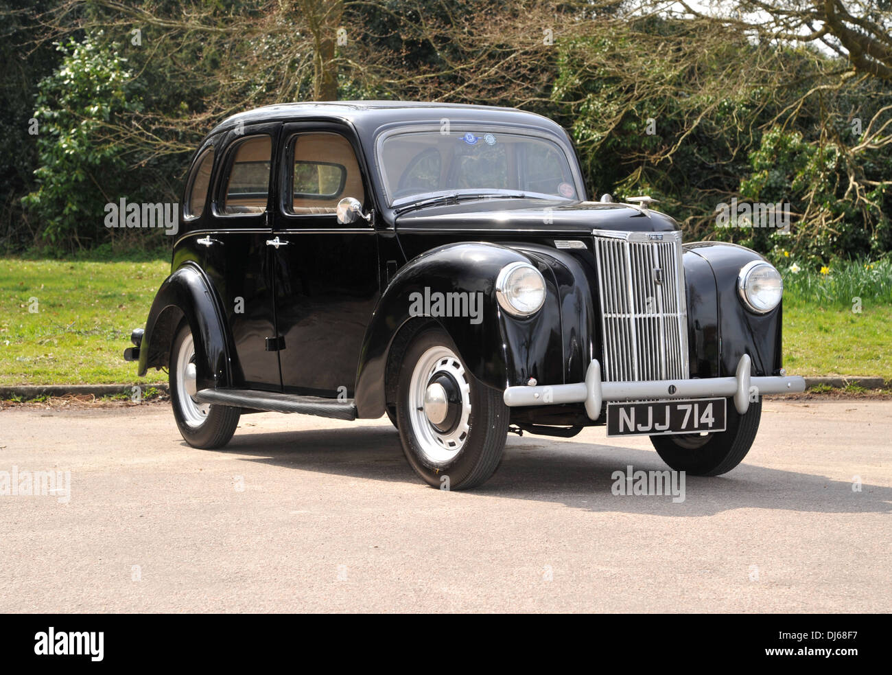 1950 Ford Prefect petite voiture familiale britannique classique Banque D'Images