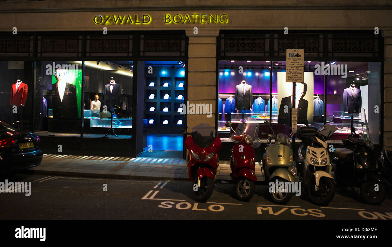 La couture sur mesure Savile Row London shop window display d'Ozwald Boateng Banque D'Images