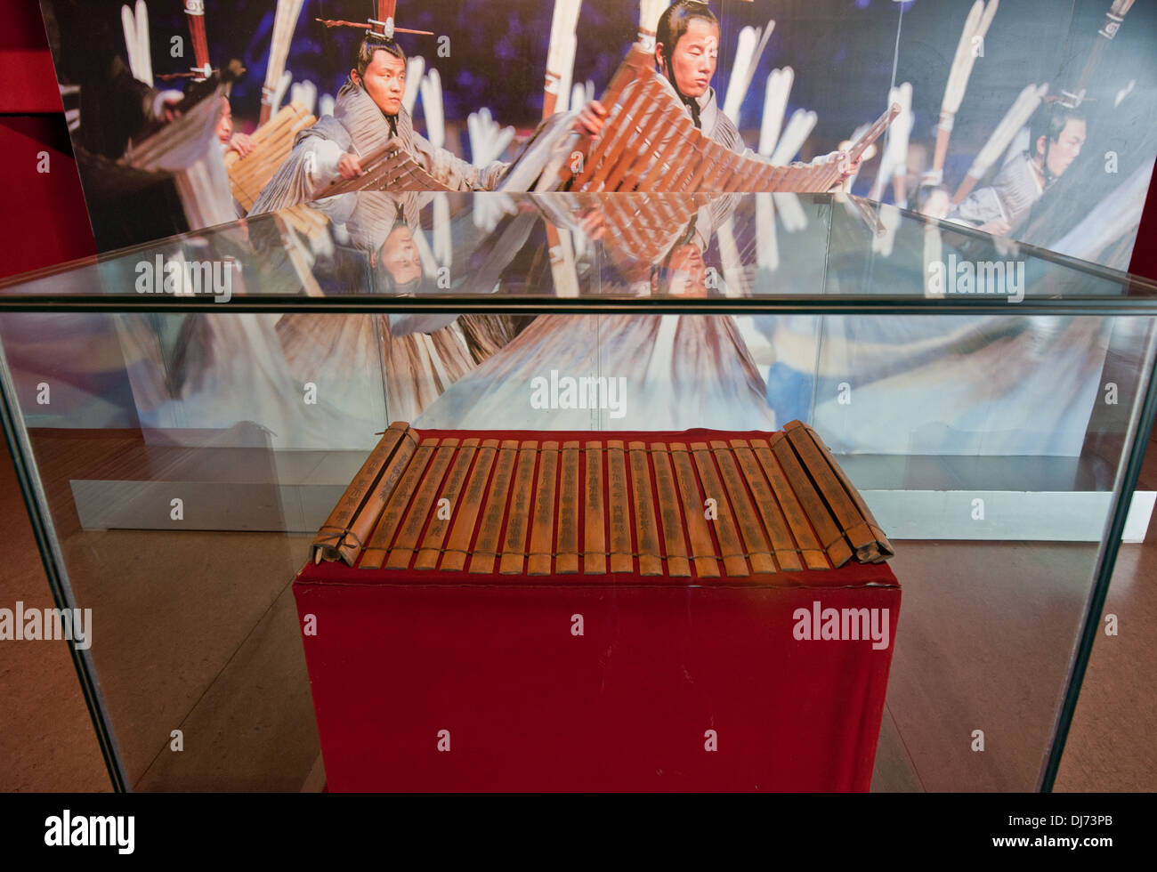 Ancien livre chinois bambou au Stade National, aussi connu comme le Nid d'oiseau dans le district de Chaoyang, Beijing, Chine Banque D'Images