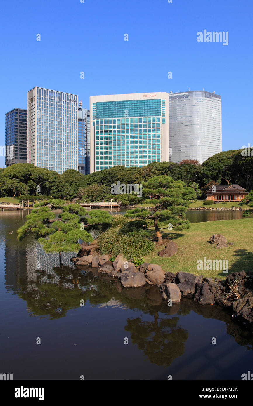 Japon, Tokyo, Hama-rikyu Gardens, Shiodome, Skyline Banque D'Images