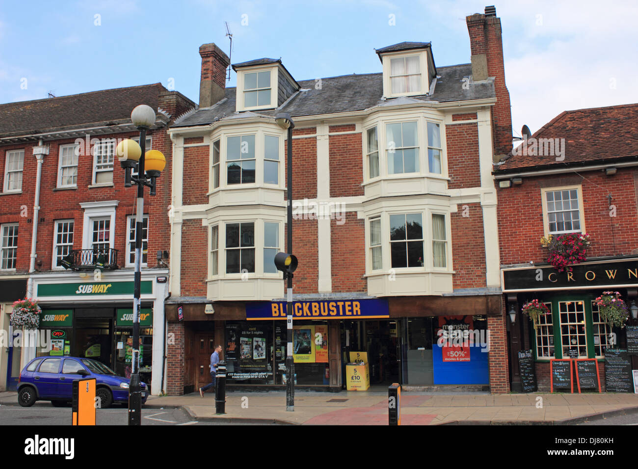 Blockbuster video store dans la High Street, Winchester, Hampshire, England, UK. Banque D'Images