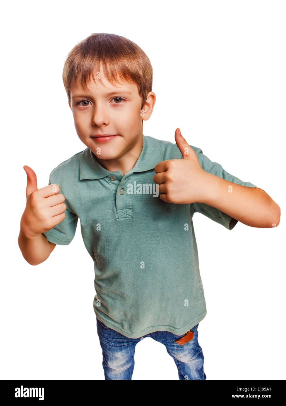 Garçon Blond kid in blue shirt holding Thumbs up, montrant le signe oui isolé sur fond blanc Banque D'Images
