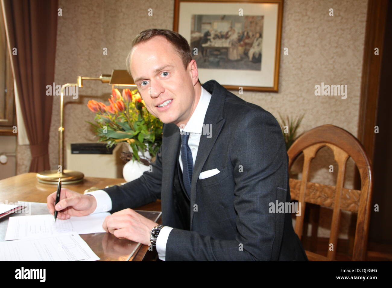 Dans le registre Alexander Posth bureau à Charlottenburg après notre mariage. Berlin, Allemagne - 26.04.2012 Banque D'Images