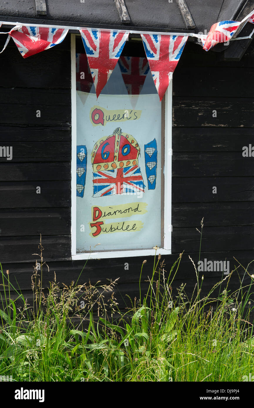 Poster sur un bâtiment au cours des célébrations du jubilé de diamant de la Reine en Angleterre, 2012. Banque D'Images