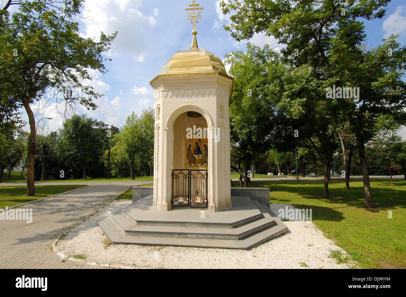 La chapelle de la Sainte Trinité en place près de monastère Spaso-Andronikov à Moscou, Russie Banque D'Images