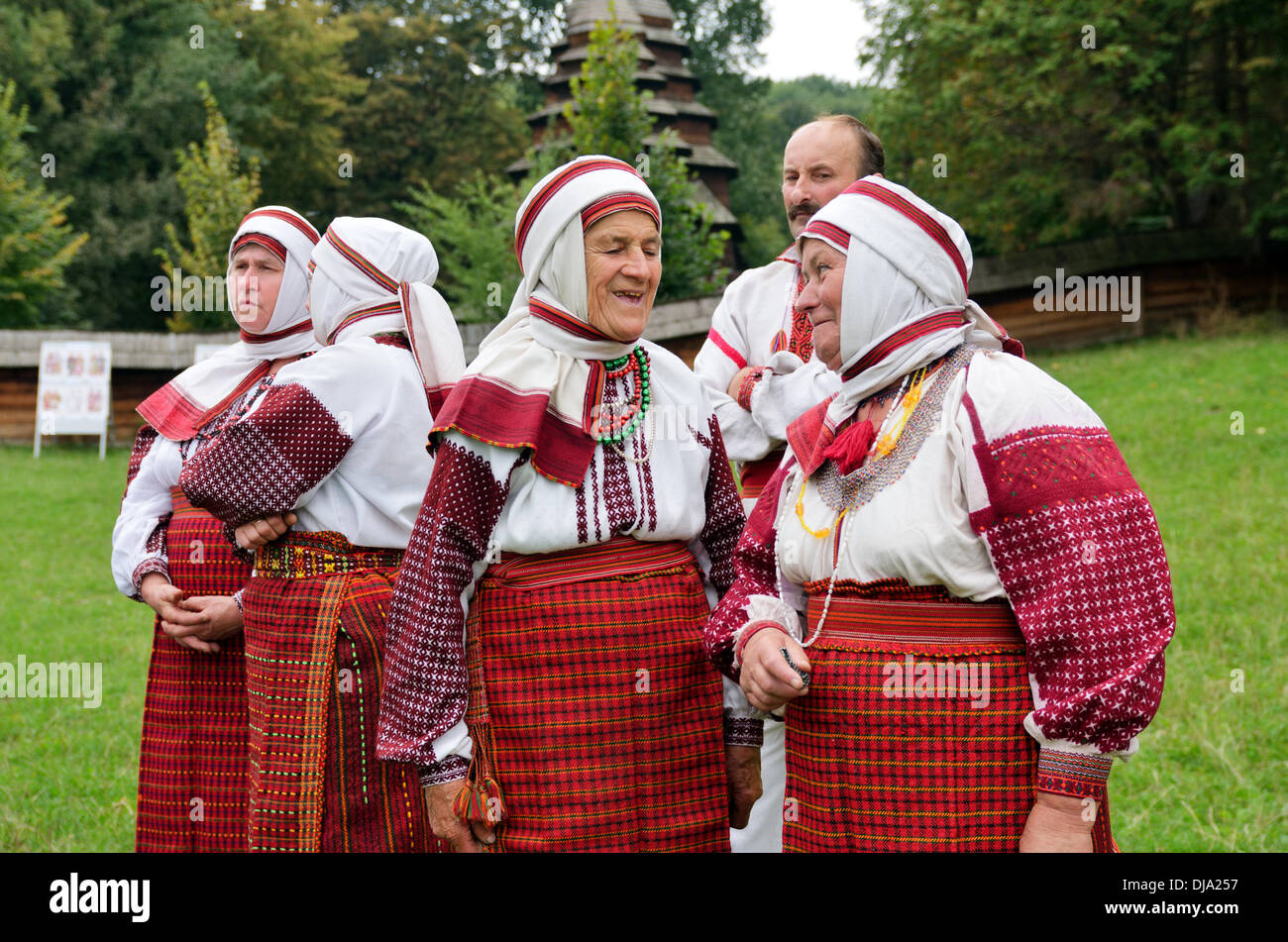Le Vereteno Art authentique Festival présente des traditions ukrainiennes, Lviv, Ukraine Banque D'Images