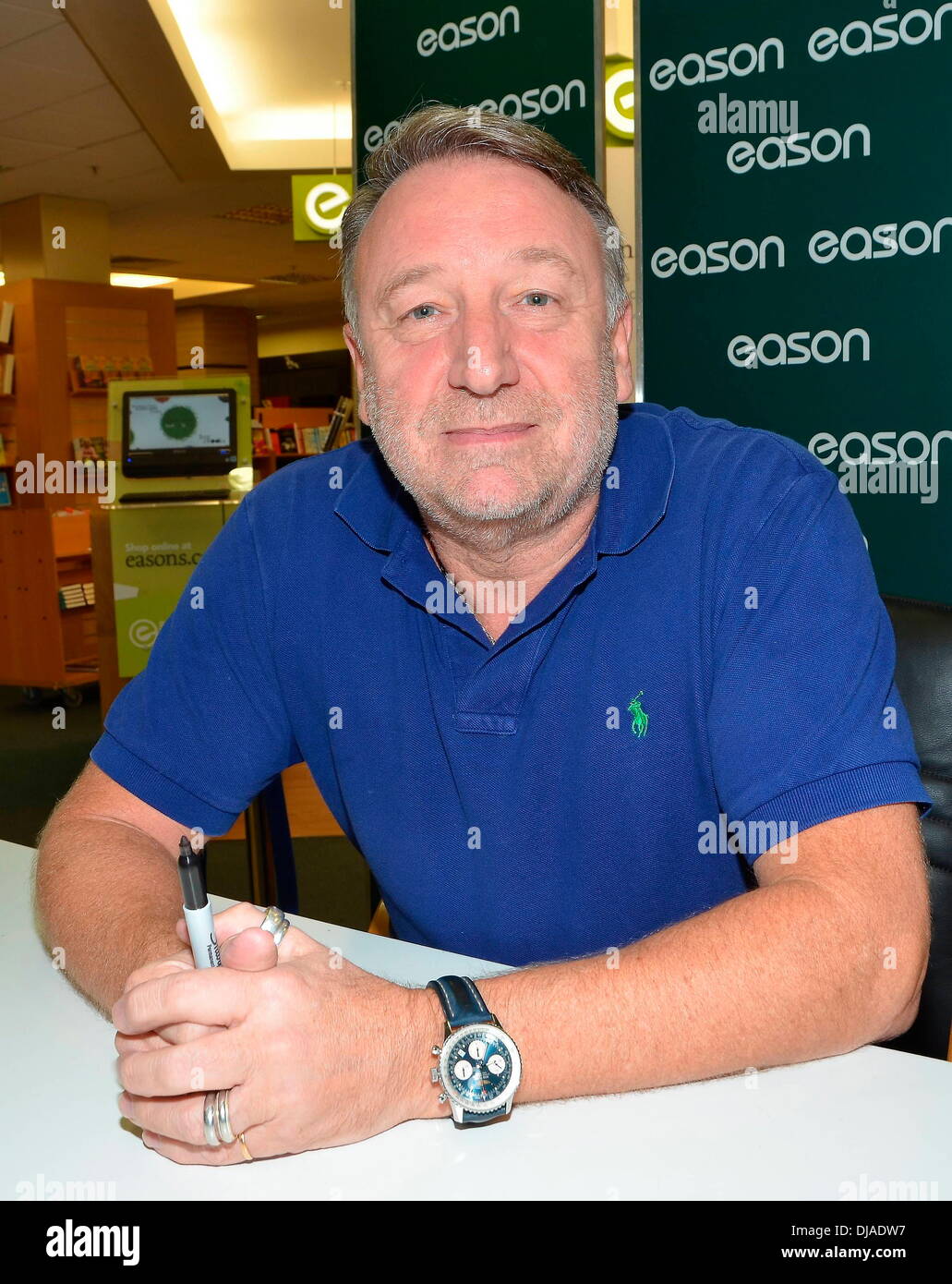 Peter Hook fait la promotion de son nouveau livre 'Unknown Pleasures : Joy Division à l'intérieur' à Eason Dublin, Irlande - 08.10.12. Banque D'Images