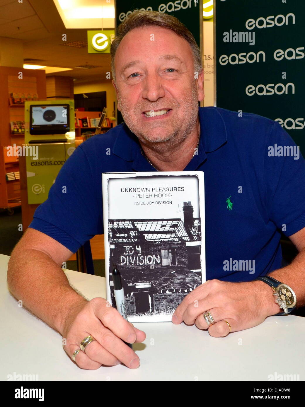 Peter Hook fait la promotion de son nouveau livre 'Unknown Pleasures : Joy Division à l'intérieur' à Eason Dublin, Irlande - 08.10.12. Banque D'Images