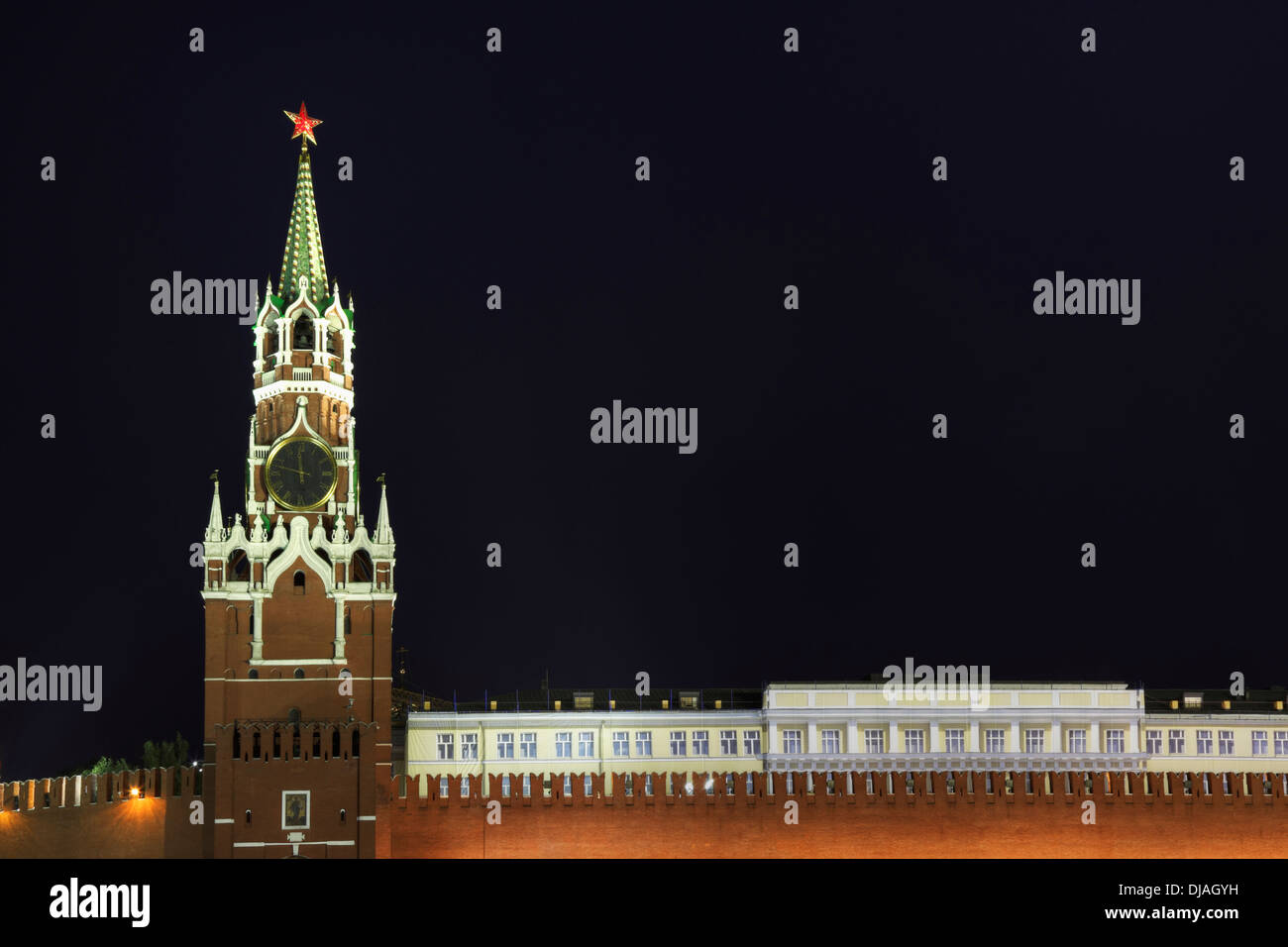 Allumé ornate building, Moscou, Russie Banque D'Images