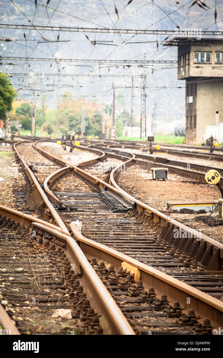 Railroad metal track avec voie double Banque D'Images