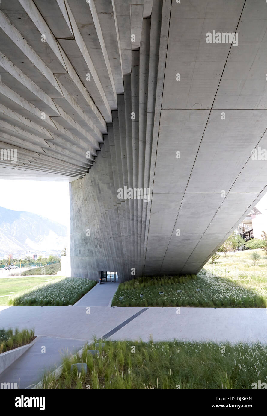 La Universidad de Monterrey (UDEM) Roberto Garza Sada-Centro de Arte Arquitectura y Diseno, Monterrey, Mexique. Architecte : Tadao Banque D'Images