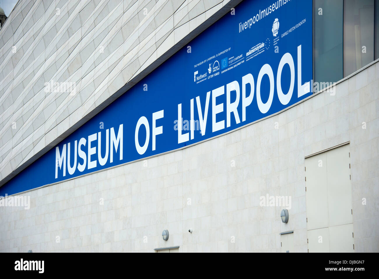 Nouveau Musée de Liverpool Merseyside signe de vie Banque D'Images