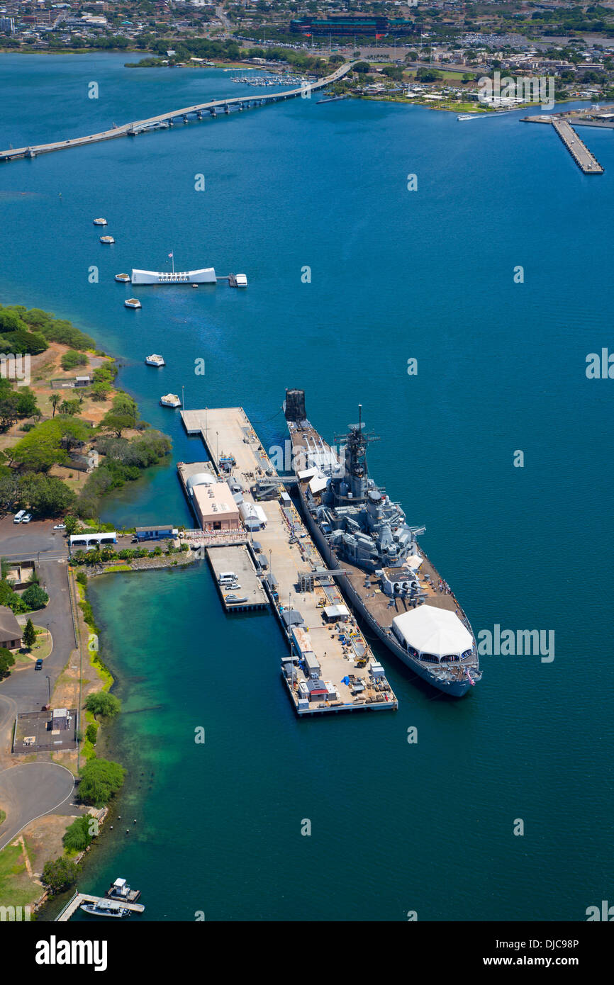 USS Missouri et l'USS Arizona, Pearl Harbor, Honolulu, Oahu, Hawaii Banque D'Images
