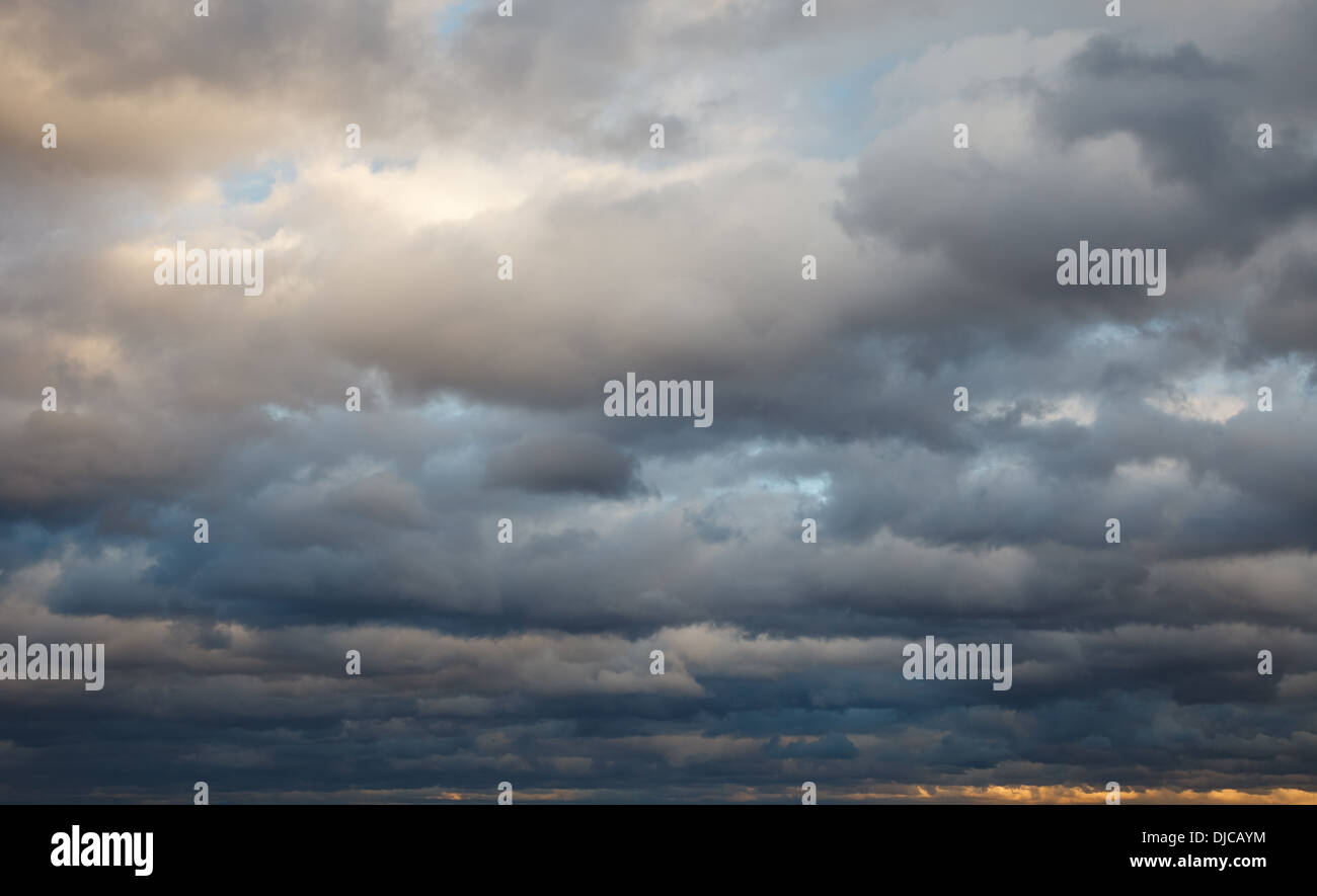 Contexte naturel : ciel d'orage Banque D'Images