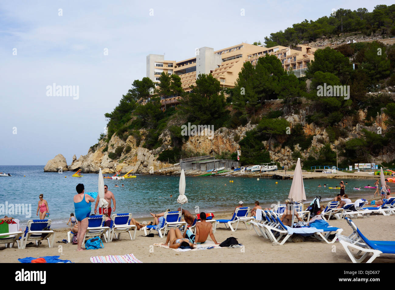 Plage de port de Sant Miguel, Sant Joan de Labritja, Ibiza, ESPAGNE Banque D'Images