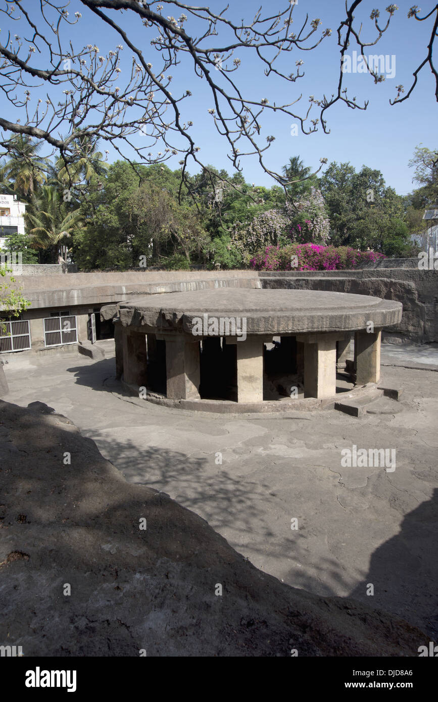 Vue depuis le sud-est. Circa 8e. Siècle A.D. Pataleshwar temple rock-cut, Jangli maharaj Road Pune, New Delhi. Banque D'Images