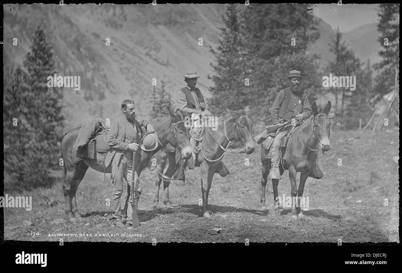 A.D. Wilson dirige la division sud de l'US Geological Survey. Des personnalités telles que Endlich, Rhoda et Wilson ont contribué au travail de l'enquête, avec leurs rôles et leur implication documentés dans divers documents de l'U.S.G.S. Banque D'Images