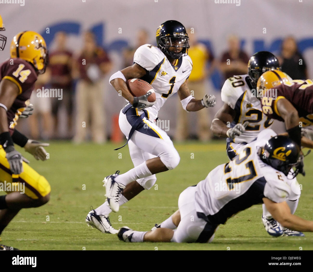 27 octobre 2007 - Tempe, AZ ..DeSean Jackson # 1 de l'Ours d'or de la Californie dans l'action contre l'Arizona State Sun Devils au Sun Devil Stadium de Tempe, Arizona. Max Simbron/CSM..les Sun Devils défait les Golden Bears 31-20 (crédit Image : © Max Simbron/Cal Sport Media) Banque D'Images