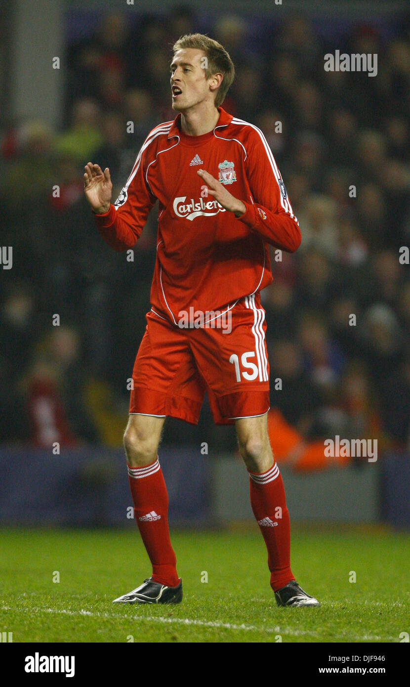 Le centre de Liverpool, Peter Crouch (crédit Image : © Photographe/Cal Sport Media) Banque D'Images Le centre de Liverpool, Peter Crouch (crédit Image : © Photographe/Cal Sport Media) Banque D'Images