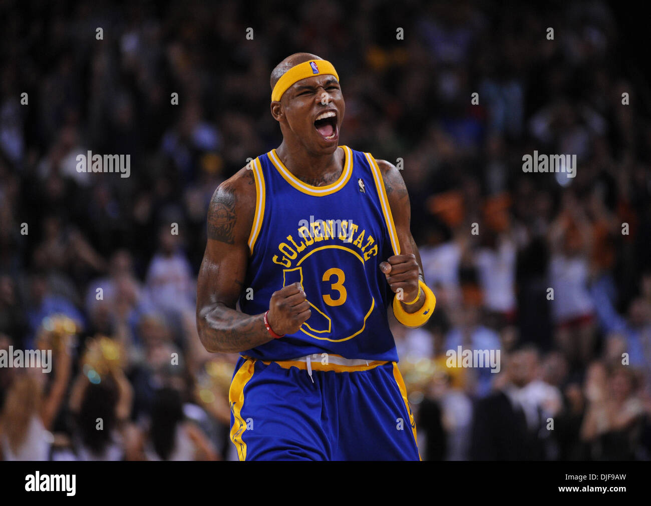 Golden State Warriors' Al Harrington, # 3, célèbre comme la défaite les Washington Wizards le lundi 11 février 2008, à l'Oracle Arena à Oakland, Californie Warriors vaincre les Wizards 120-117. (Jose Carlos Fajardo/Contra Costa Times/ZUMA Press). Banque D'Images