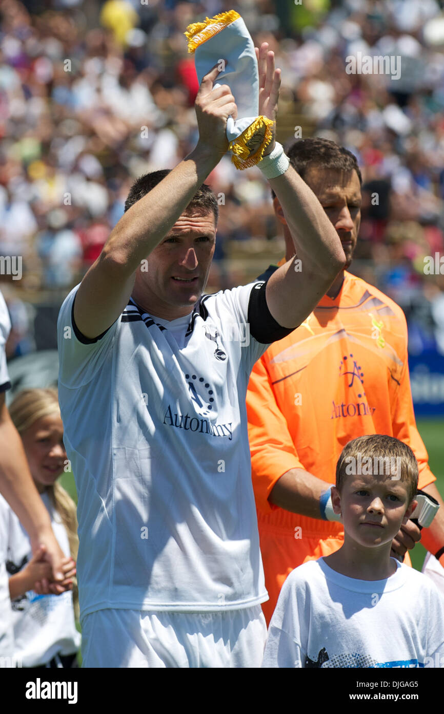 17 juillet 2010 - Santa Clara, Californie, États-Unis d'Amérique - 17 juillet 2010 : Tottenham Hotspur F Robbie Keane (10) reconnaît fans avant le match d'exhibition entre les San Jose Earthquakes et Tottenham Hotspur au Buck Shaw Stadium de Santa Clara, CA..Crédit obligatoire : Matt Cohen / Southcreek Global (Image Crédit : © Southcreek/ZUMApress.com) mondial Banque D'Images