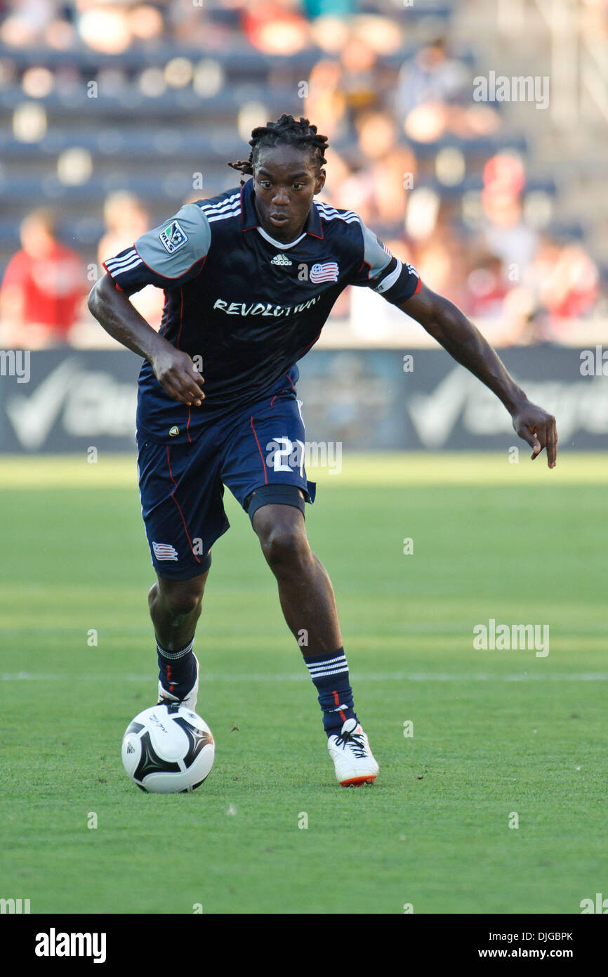17 juillet10 : New England Revolution terrain Shalrie Joseph (21) dribble vers la balle pendant la SuperLiga Groupe B match entre les Chicago Fire et le New England Revolution au Toyota Park de Bridgeview, Illinois. La révolution a défait l'incendie 1-0. (Crédit Image : © John Rowland/ZUMApress.com) Southcreek/mondial Banque D'Images